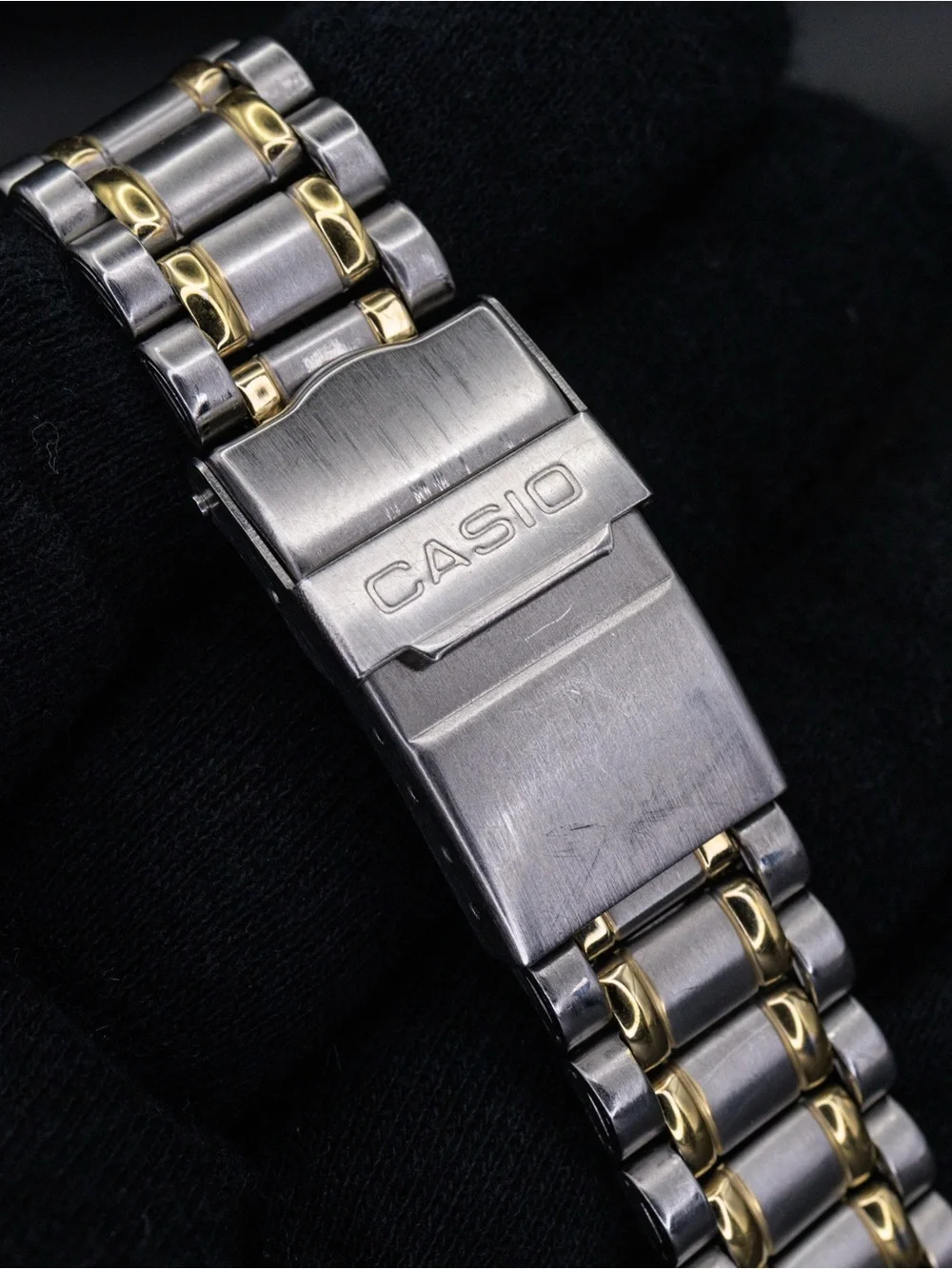 Casio RARE MD-729 Vintage Marlin 36mm Date JDM Import Dress Watch